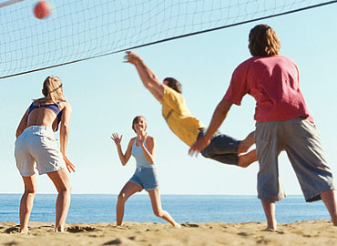 5051OO_POV_fpo_370x270_Outdoor_party_games